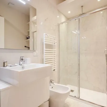 Calzolerie Luxury * בולוניה